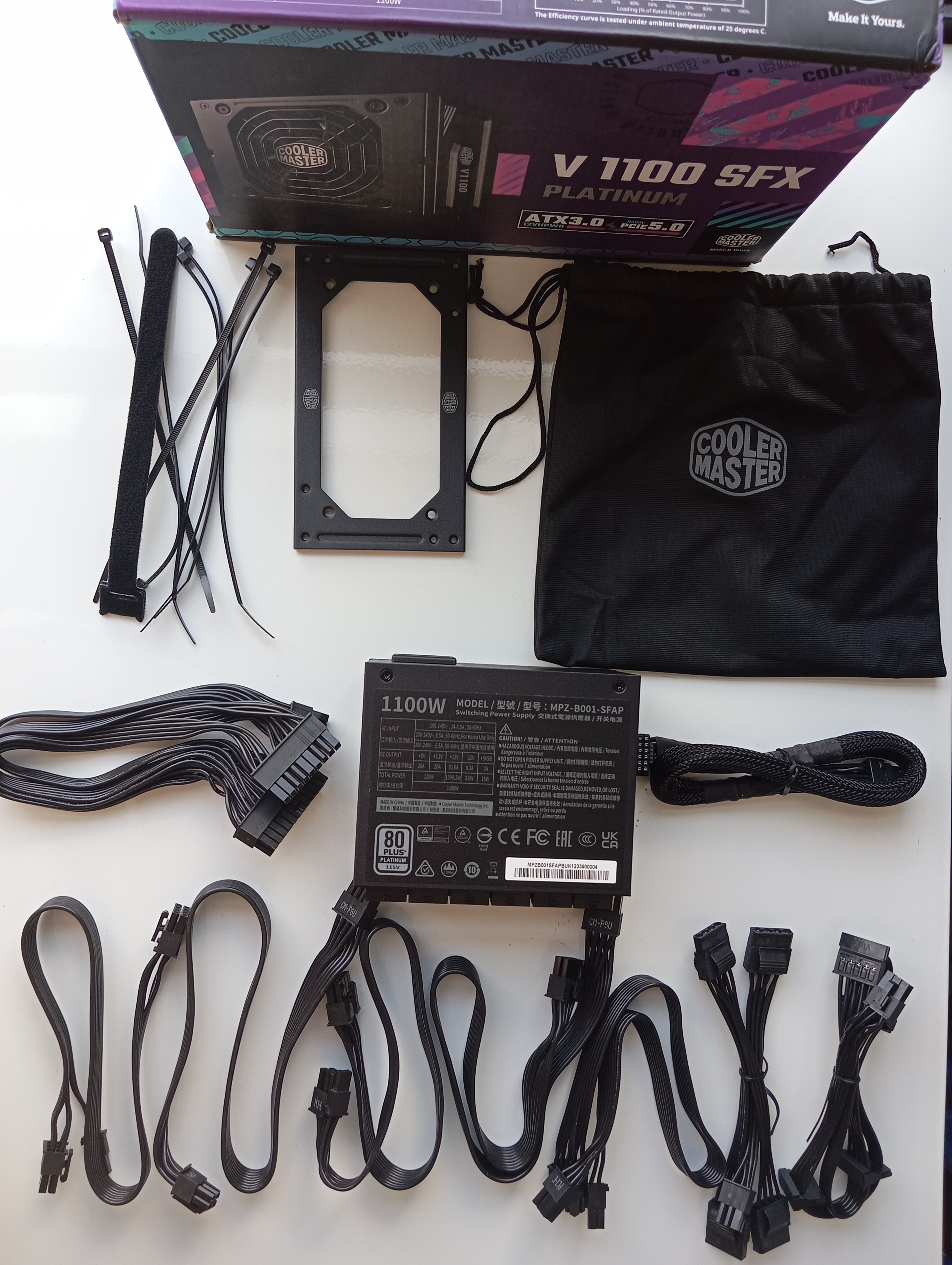 Refurbished Cooler Master V 1100 SFX Platinum Refurbished Cooler Master V 1100 SFX Platinum